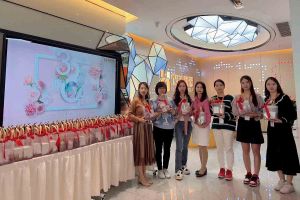 不负好春光，巾帼绽芳华——乐玩（中国）集团庆祝三八妇女节活动